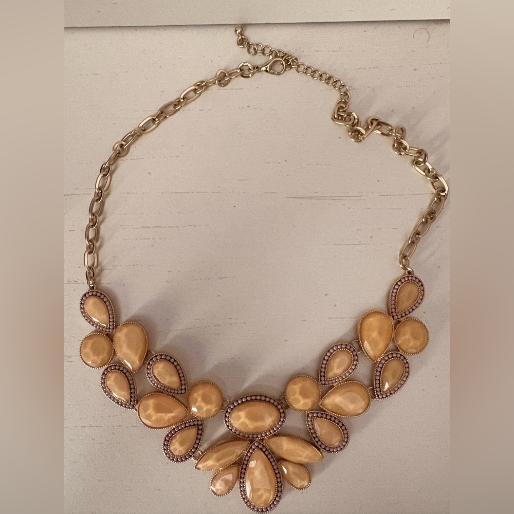 Classy Gold Stone 90s-2000 Vintage Necklace